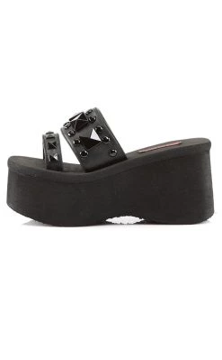 Coupon 🎉 Demonia FUNN-18 Black Platform Slide 🩴 Sandals 🤩 -gothic-alternative-shoes Shop FUNN 18 Black Platform Slide Sandals Demonia 3 650x