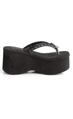Best Pirce 😍 Demonia FUNN-33 Black Platform Slide 🩴 Sandals 🔔 -gothic-alternative-shoes Shop FUNN 33 Black Platform Slide Sandals Demonia 5 650x