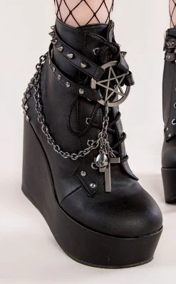 gothic-alternative-shoes Shop -gothic-alternative-shoes Shop POISON 101 Black Vegan Leather Platform Ankle Boots Demonia 2 d63acd2f b25d 4dc3 923d 2acbb0a4bae3 650x